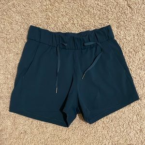 Lululemon on the fly shorts